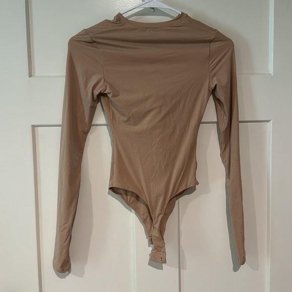 Skims nude bodysuit - Picture 4 of 6